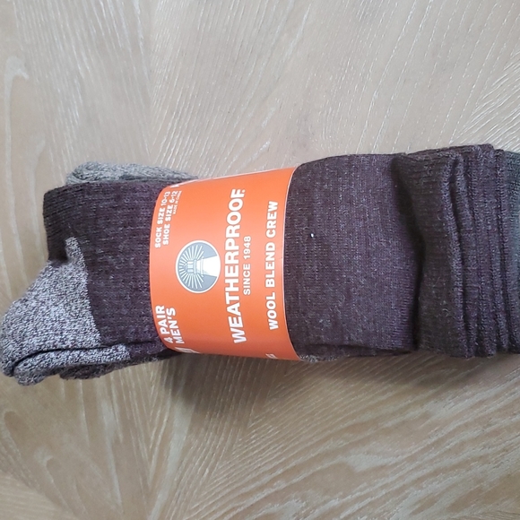 Weatherproof Other - 4 pair weathproof socks